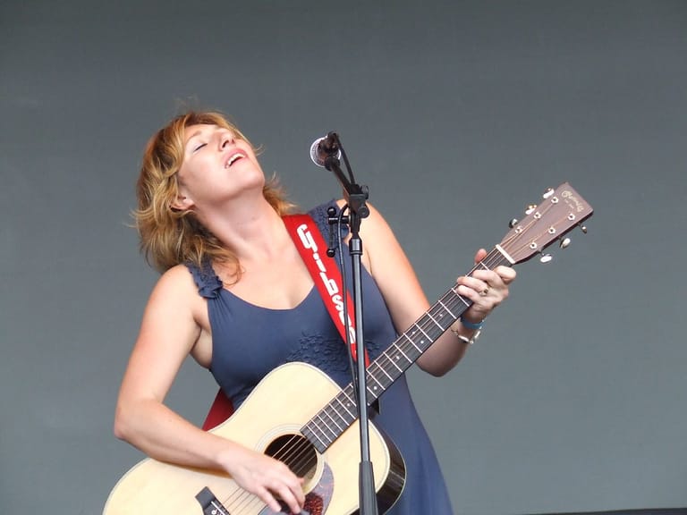 Love Will Be Reborn Martha Wainwright Announces Australian Tour