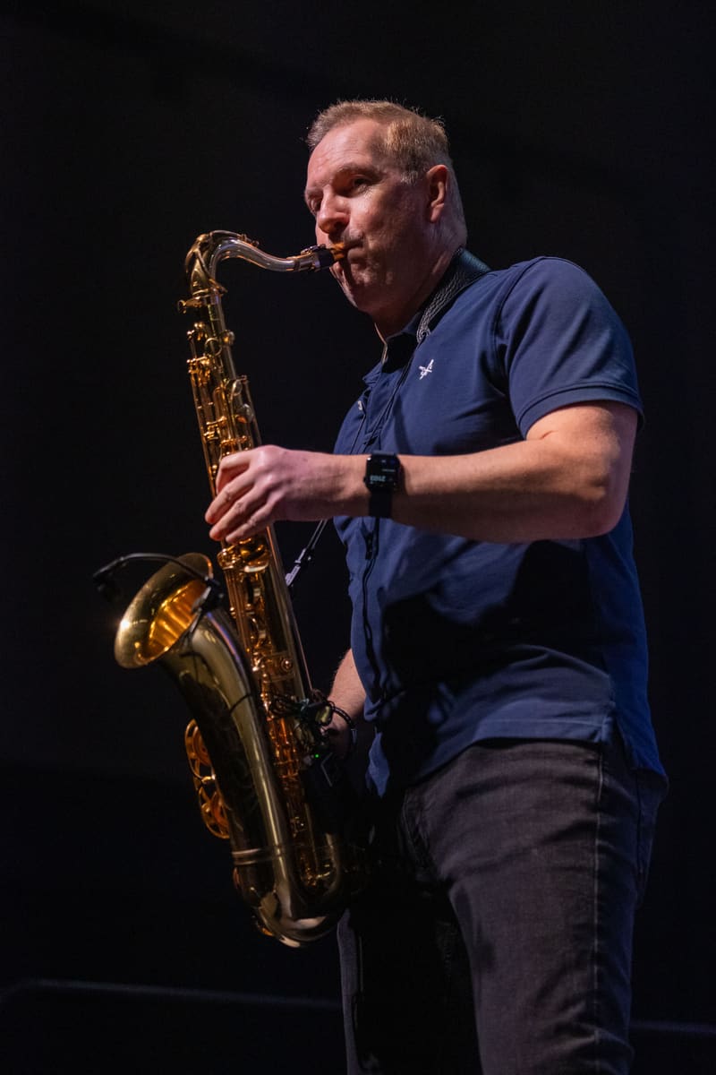 UB40