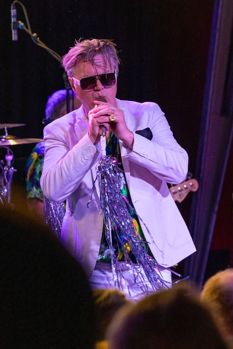 Me First and the Gimme Gimmes