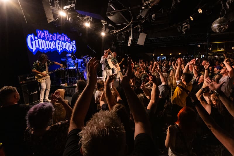 Me First and the Gimme Gimmes