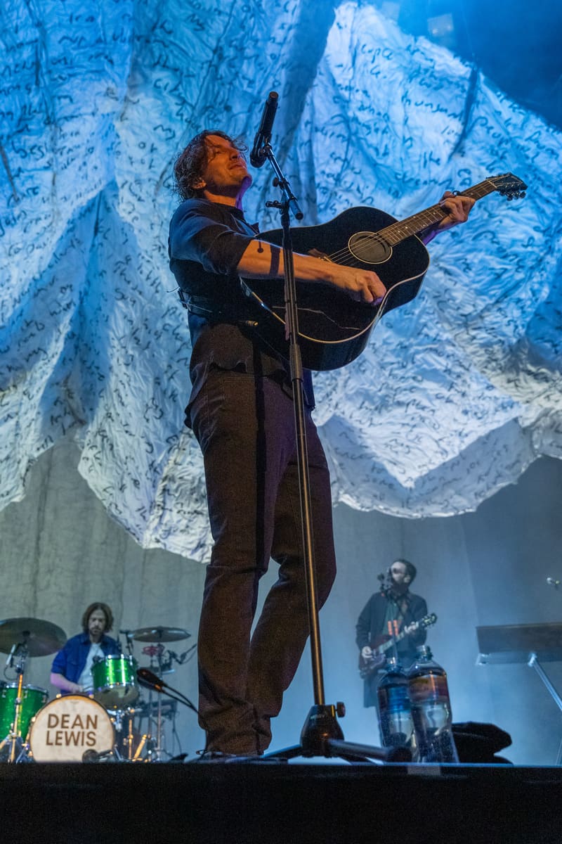Dean Lewis