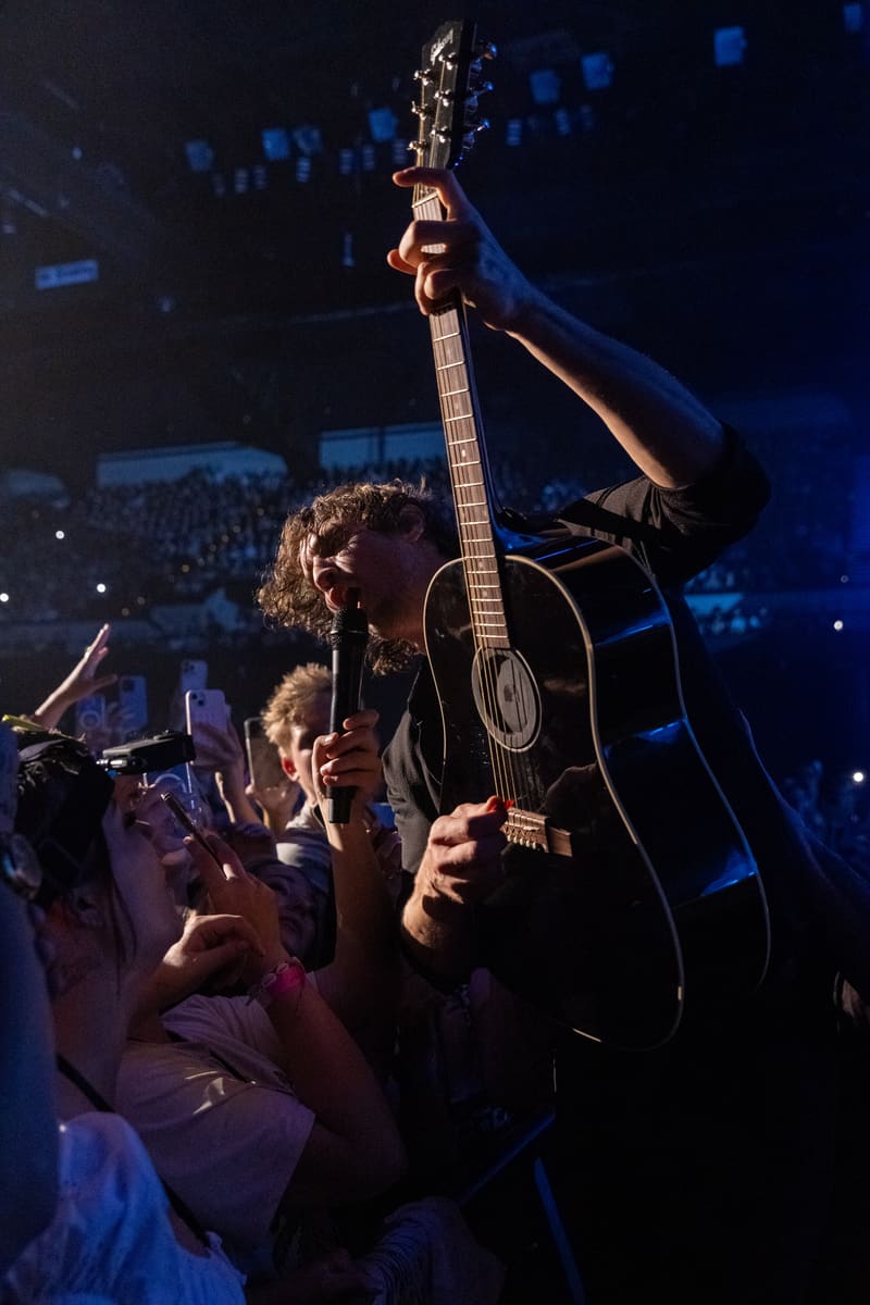 Dean Lewis