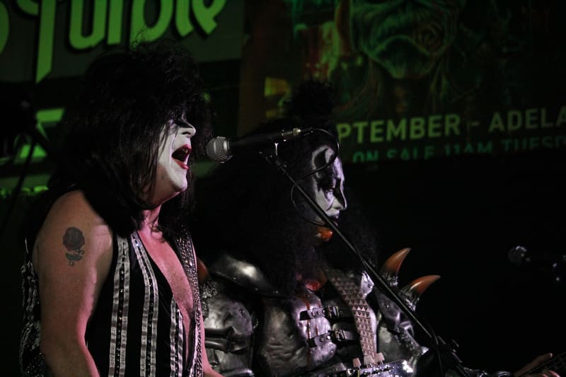 Australian Kiss Army