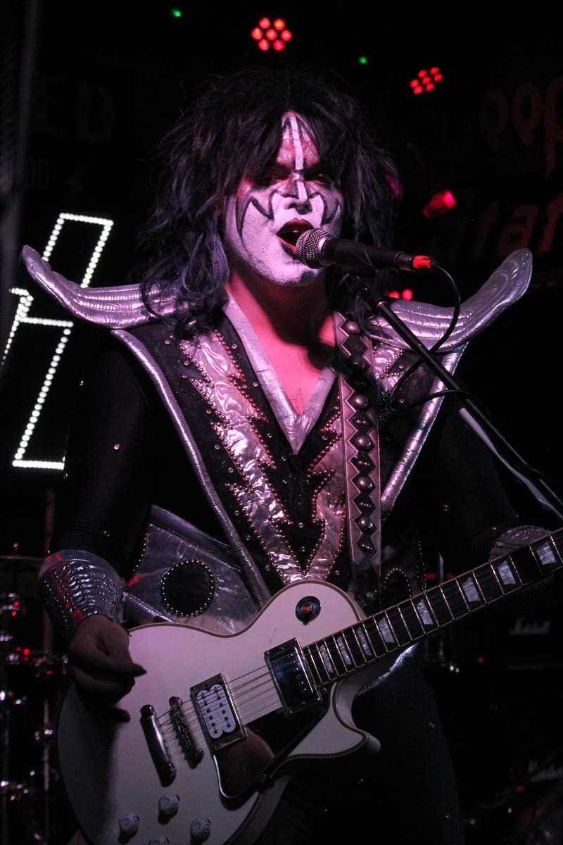 Australian Kiss Army