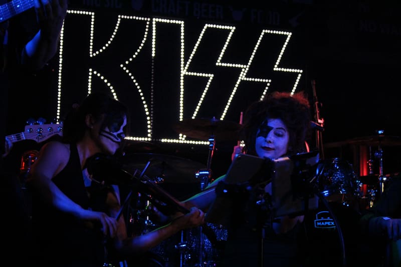 Australian Kiss Army