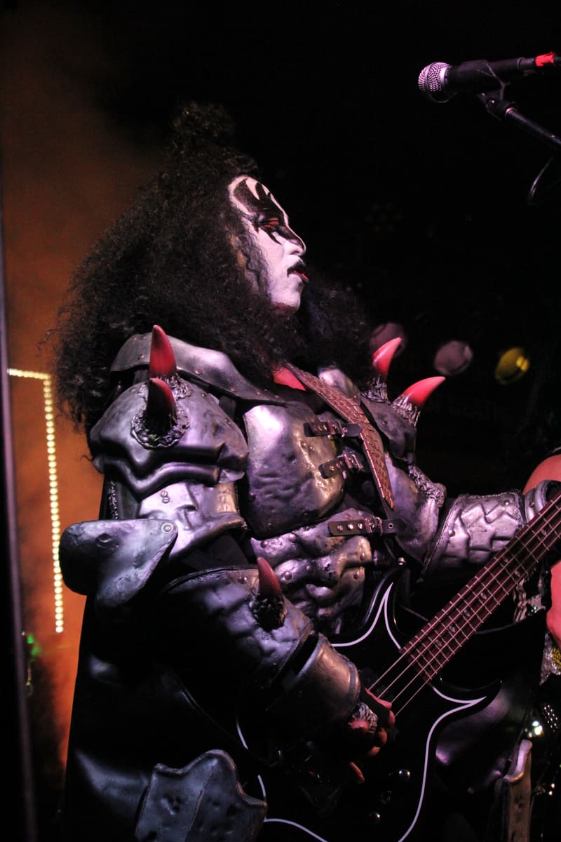 Australian Kiss Army