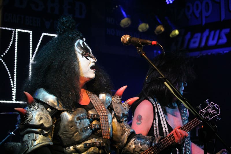 Australian Kiss Army