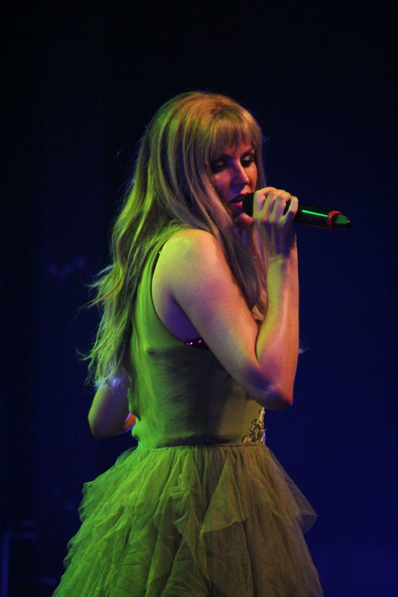 An Ultimate Taylor Swift Tribute