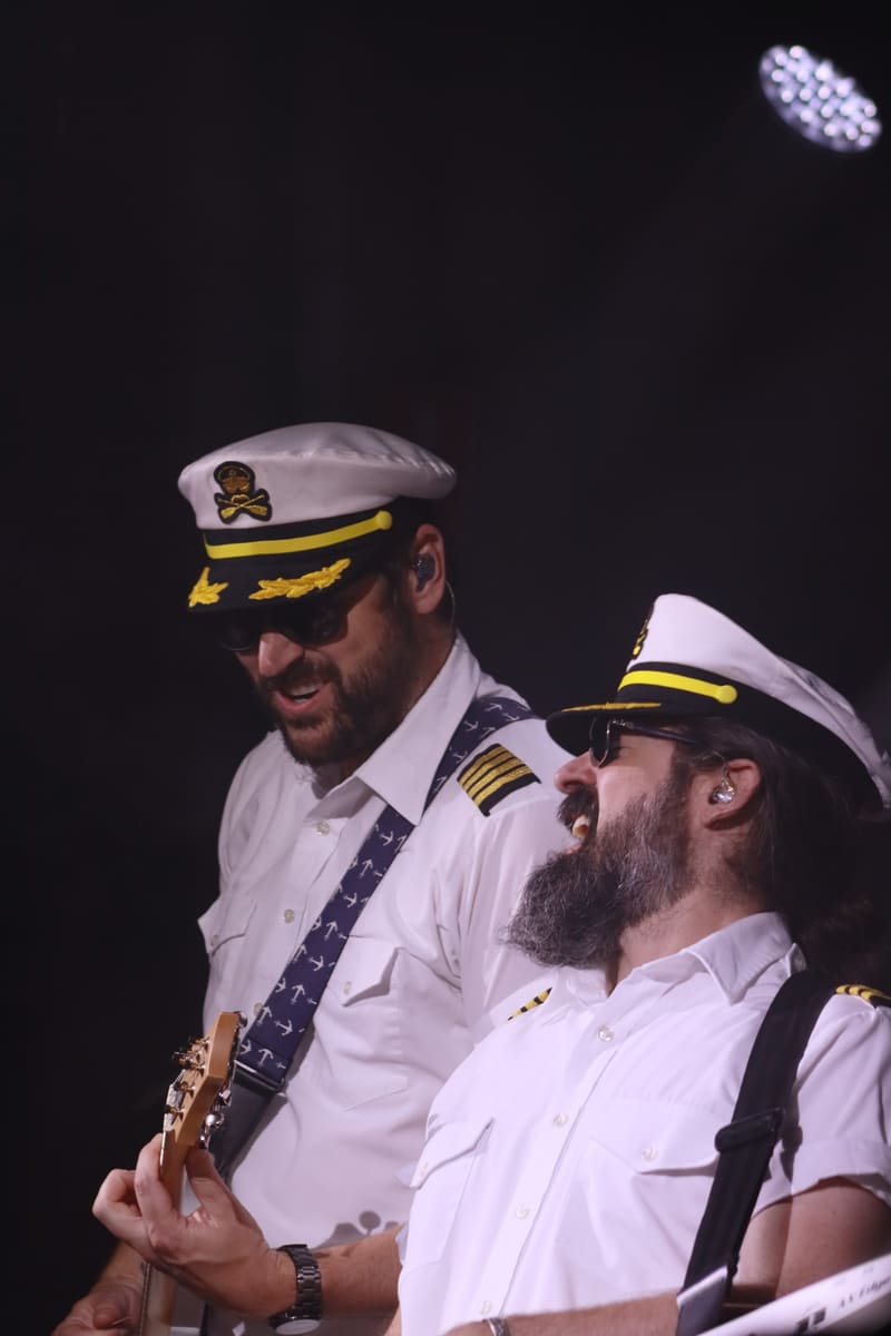 Yachtley Crew