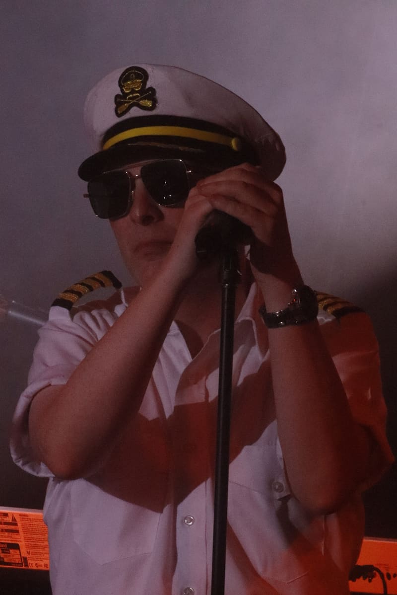 Yachtley Crew