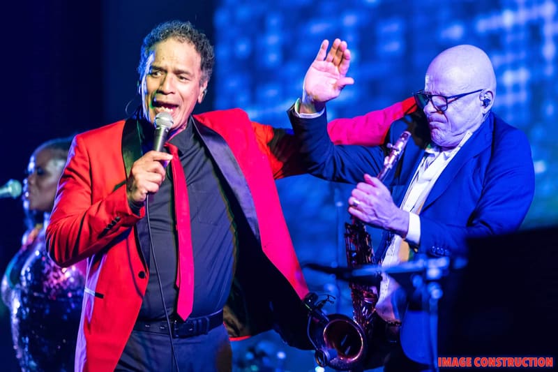 Dancing In The Shadows Of Motown