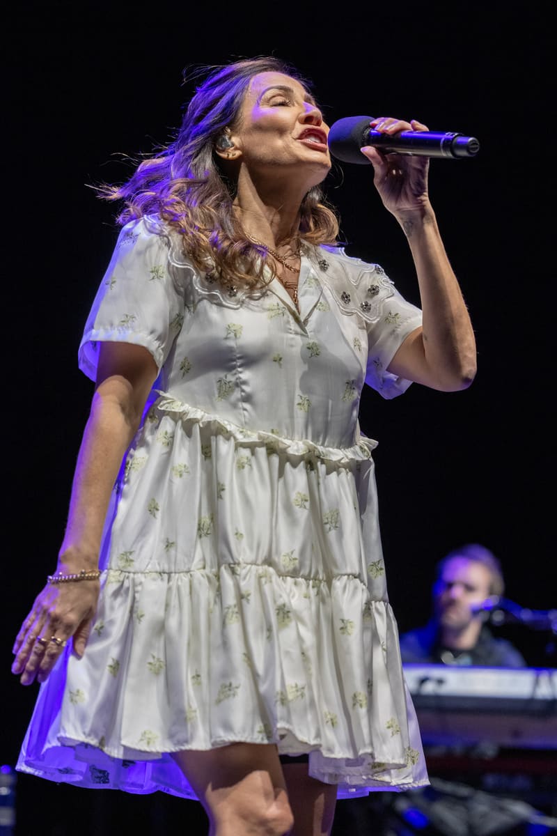 Natalie Imbruglia - The Corrs 2023 Australian Tour