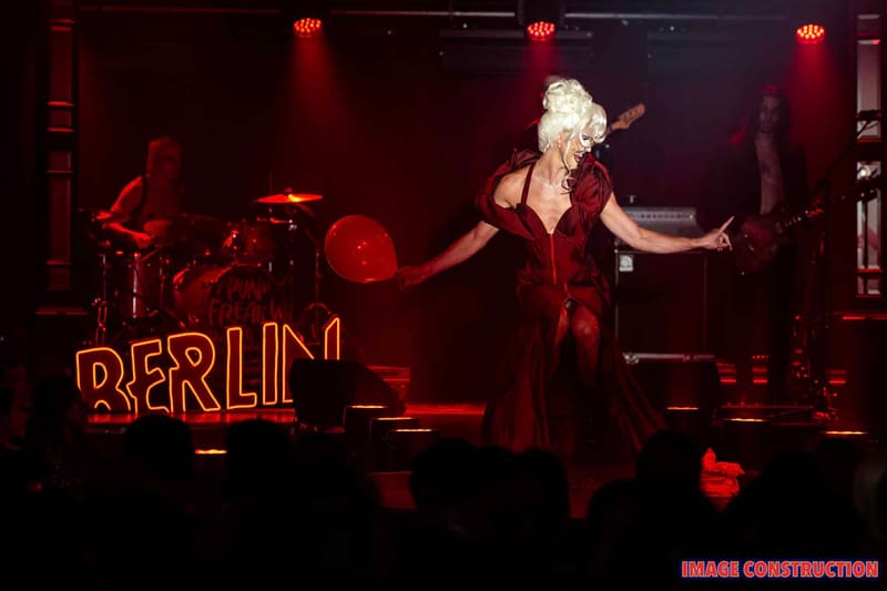 Bernie Dieter's Club Kabarett