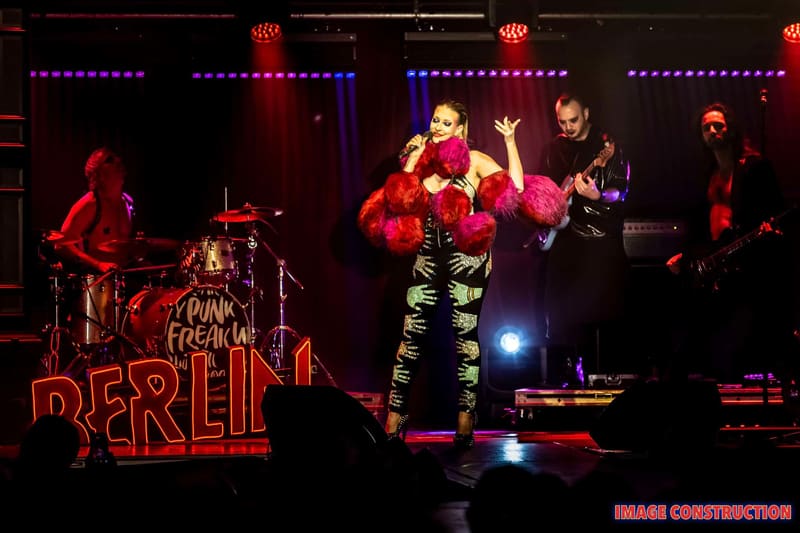 Bernie Dieter's Club Kabarett